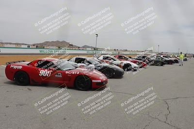 media/Jun-01-2025-CalClub SCCA (Sun) [[eae223c5dd]]/Around pit/